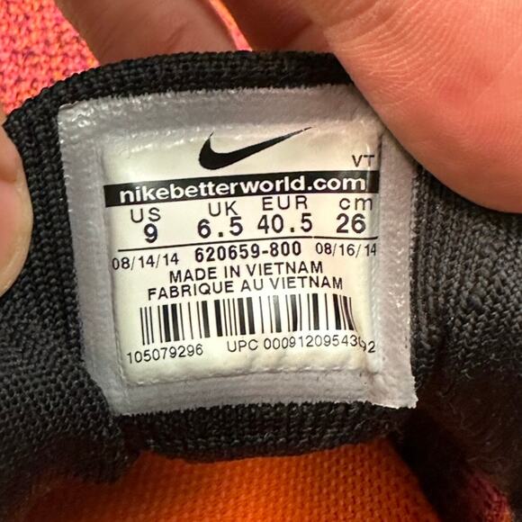 EUC Nike WMNS Flyknit Air Max Total Orange/Black/Pink/Fireberry Running Shoe 9 - Picture 11 of 12